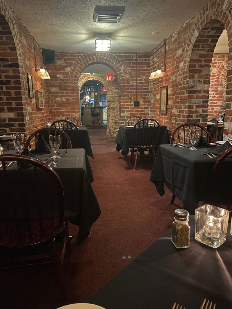 A Former Jailhouse That Now Holds Diners Captive