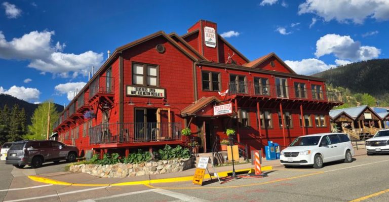 This Small-Town Steakhouse In New Mexico Is Famous For Its Incredible Food