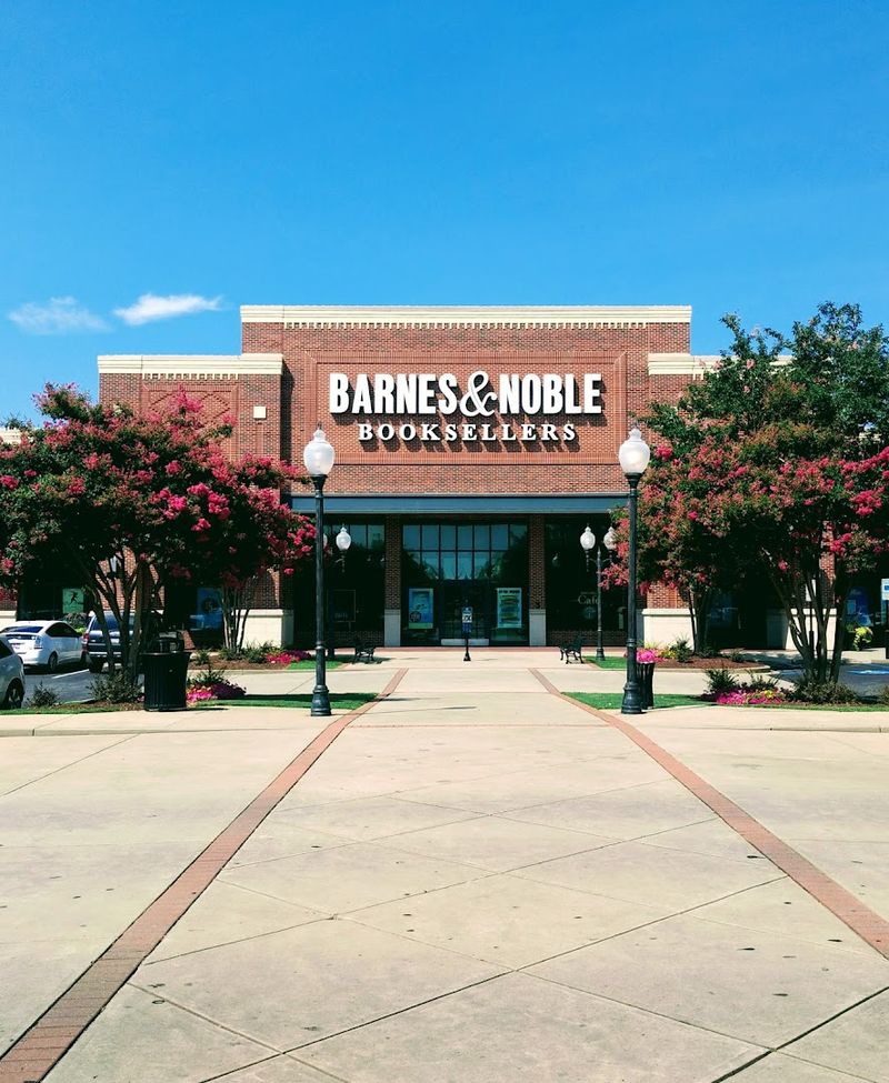 A Shopping Center That Feels Like Its Own Little City