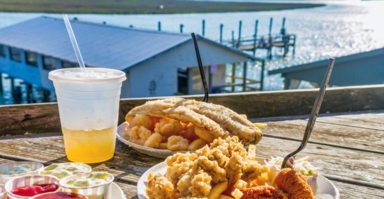 This South Carolina Oyster Shack Looks Ordinary Until You Try The Fried Oyster Po’boy