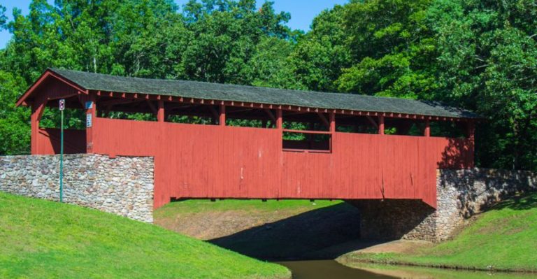 This Stunning Covered Bridge In Arkansas Is Worth The Drive No Matter Where You’re Coming From