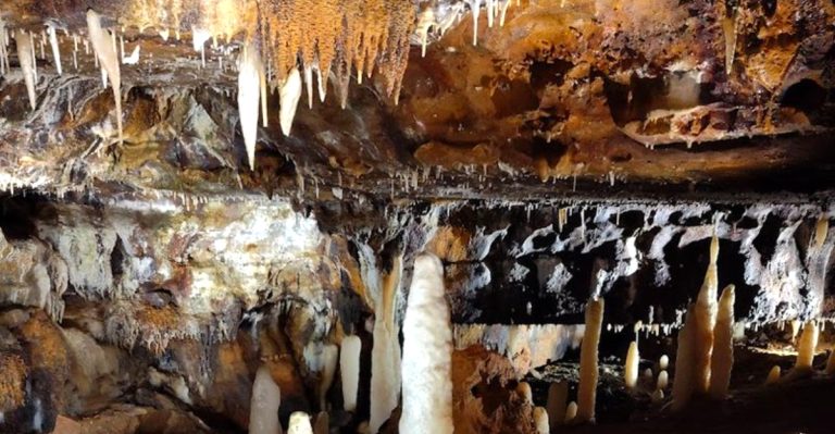 This Stunning Ohio Cave Feels More Like Another Planet Than The Midwest