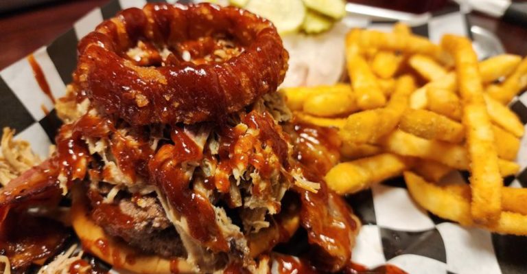 This Tennessee Spot Serves Meals Big Enough For Two (Or More)