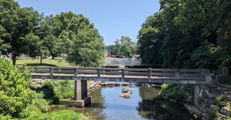 This Tiny Arkansas Town Is Perfect For A Spring Escape This May