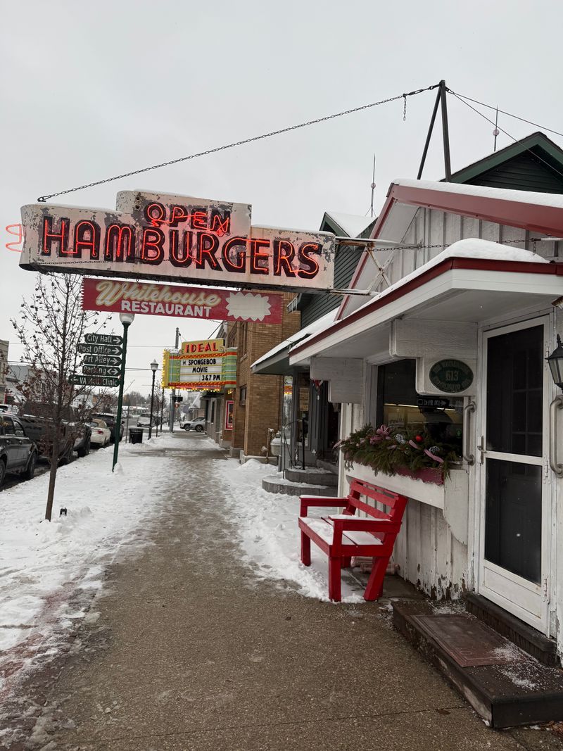 Arrive Early, Think Cozy