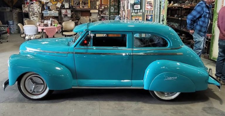 This Tiny Car Museum In Arizona Is Almost Too Weird For Words