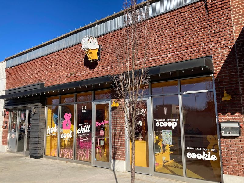 An Unassuming Dessert Haven