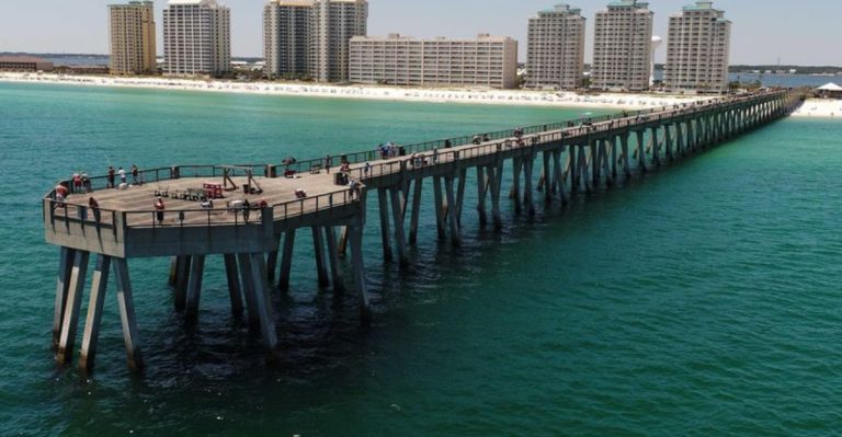 This Tiny Florida Beach Town Has The Longest Pier In The State And Feels Like A Hidden Escape