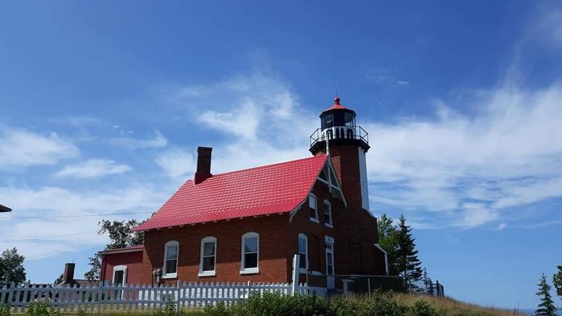This Tiny Michigan Town Near The Keweenaw Cliffs Feels Built For A Quiet Reset