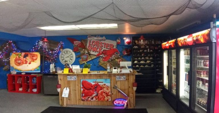 This Tiny Pennsylvania Seafood Joint Is Drawing Crowds All April