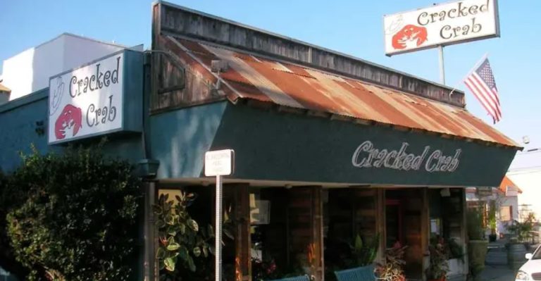 This Unassuming California Spot Serves King Crab So Good, People Drive From All Over