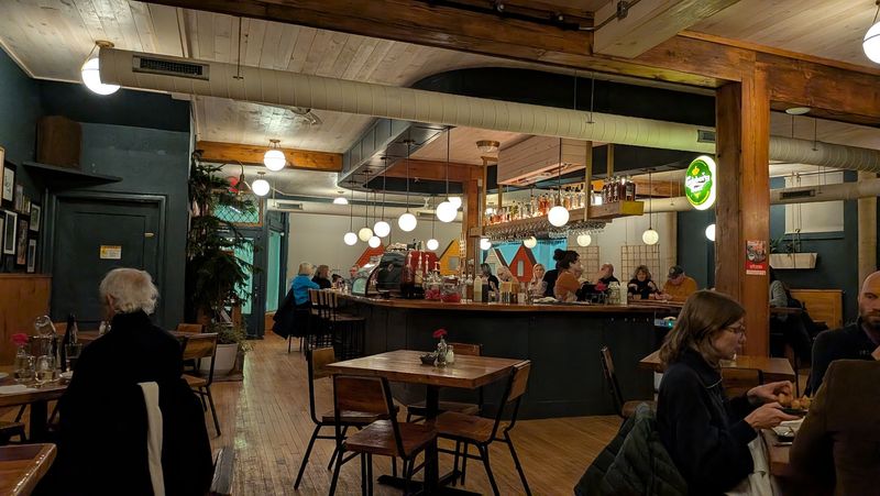 A Nordic-Chic Space That Feels Like A Warm Hug