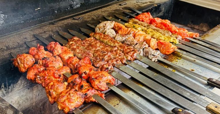 This Virginia 24-Hour Restaurant Is So Reliable, Locals Swear It’s The Only Place Worth Eating After Midnight