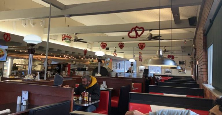 This Washington Diner Feels Like A Slice Of Home For Locals