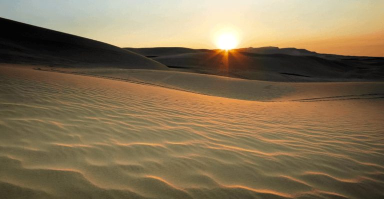 This Wyoming Desert Oasis Feels Like A Scene From A Different Planet