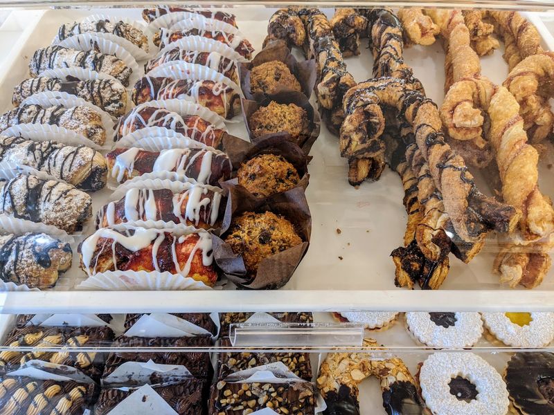Those Flaky Apple Turnovers Are The Whole Reason To Gas Up
