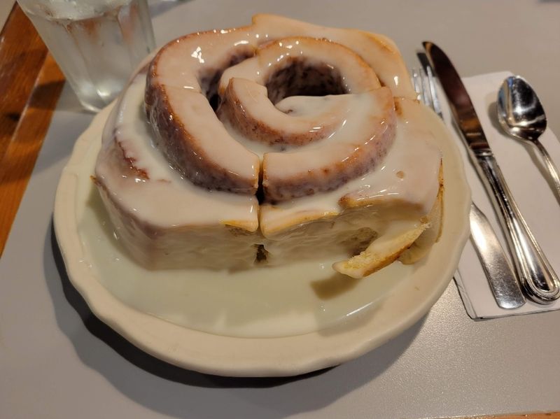 Those Legendary Cinnamon Rolls That Deserve Their Own Fan Club
