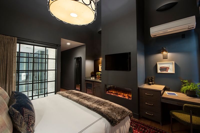 Thoughtful In-Room Details 