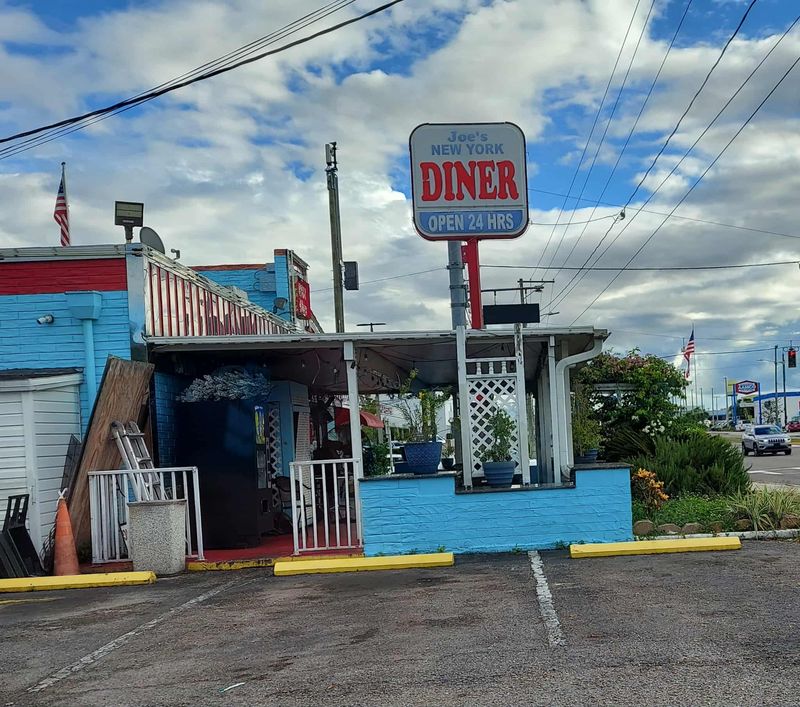 Joe's New York Diner