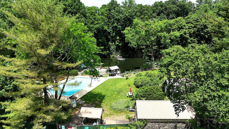 Three Diving Boards That Will Test Your Courage Three Diving Boards That Will Test Your Courage
