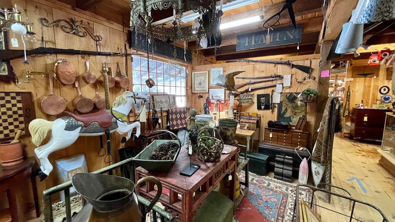 Over 100 Vendors Under One Roof