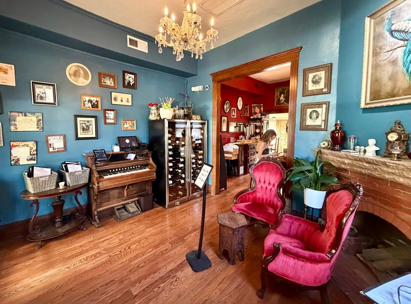 Three Intimate Dining Rooms With Personality Three Intimate Dining Rooms With Personality