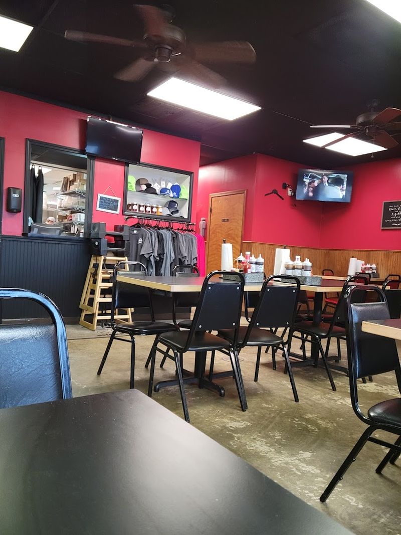 This Guy's Smoke N Grill, Searcy