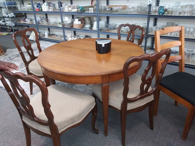 Thriftique Showroom, Bedford Heights