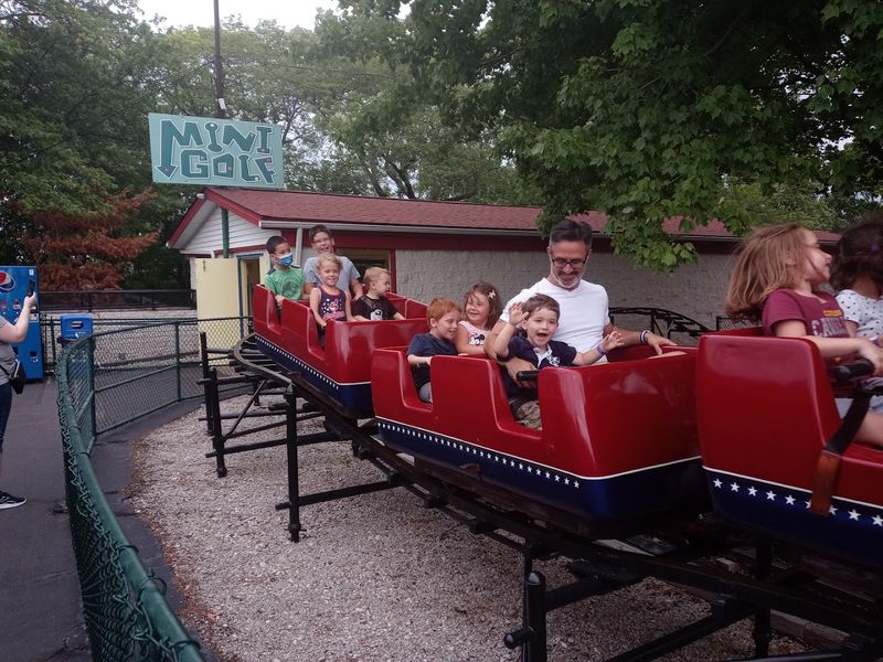 Mini-Golf and Extra Fun Beyond the Rides