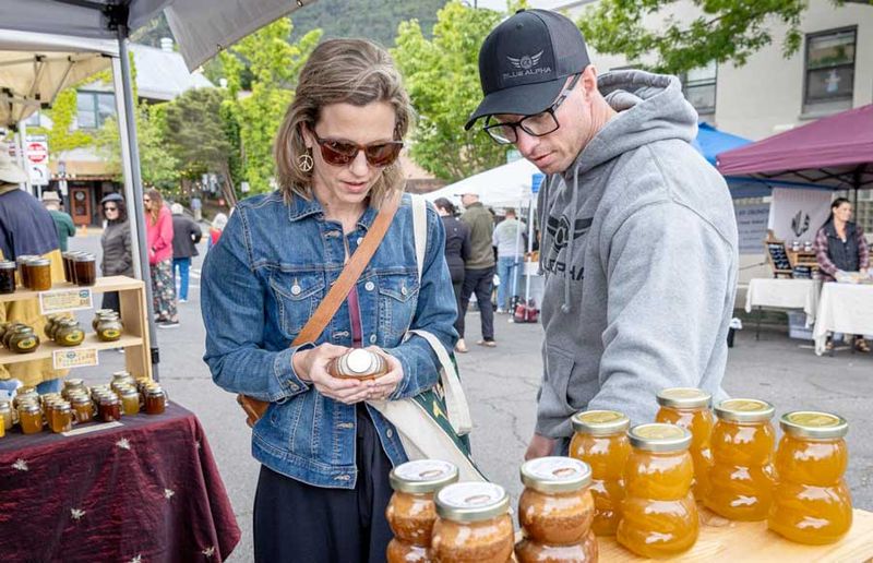 Medford Farmers Market: Pear Perfection
