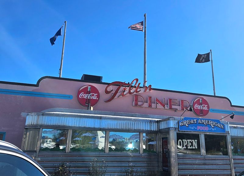 Tilt'n Diner