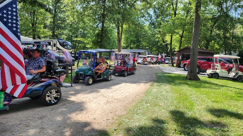 Timber Lake Resort And Campground, Mount Carroll