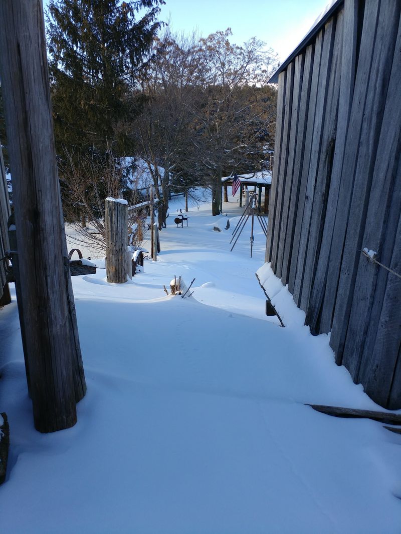 Seasonal Dust And Winter Quiet