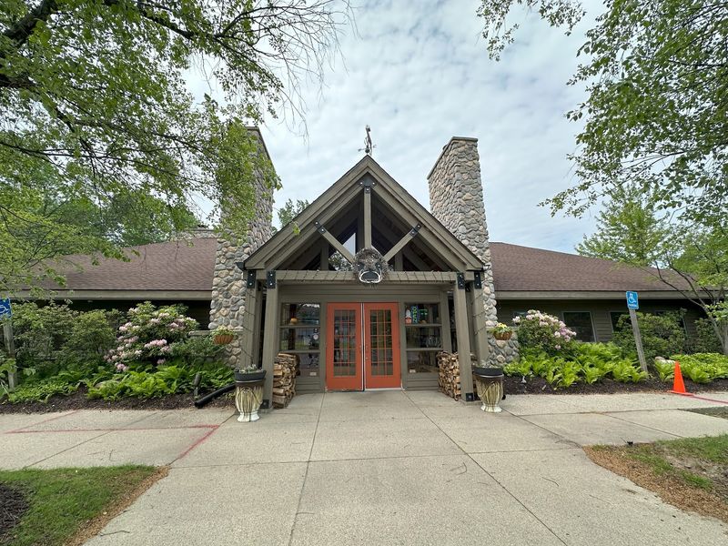Timbers Inn Restaurant & Tavern