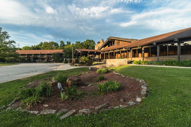 The Smokehouse Restaurant at Shawnee Lodge, West Portsmouth