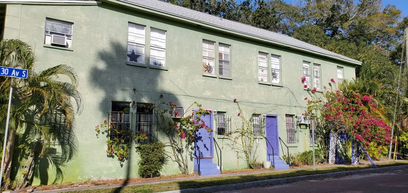 Hunt For Murals And Mosaics