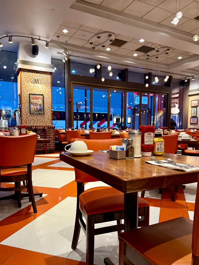 Service, Vibes, And That Diners-Meet-Broadway Energy