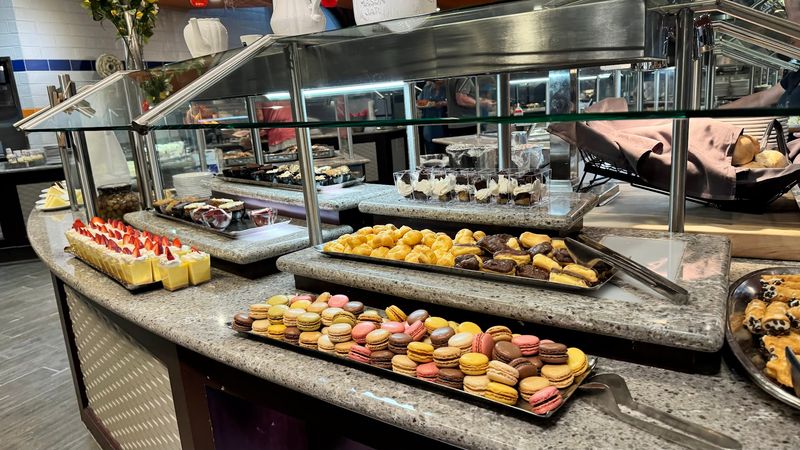Timing Your Visit To Seasons Buffet Makes All The Difference