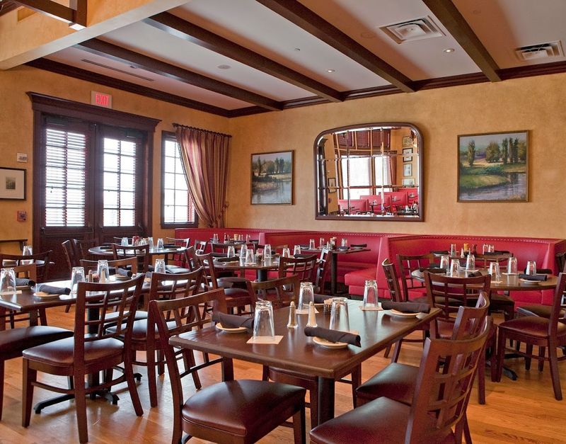 Johnny's Supper Club, Elgin