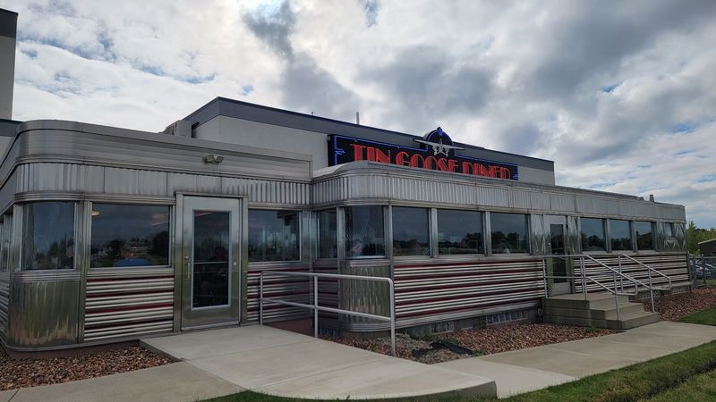 Tin Goose Diner, Port Clinton