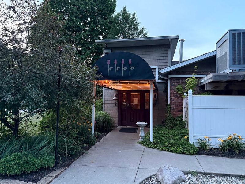 Four Roses Cafe, Plainwell