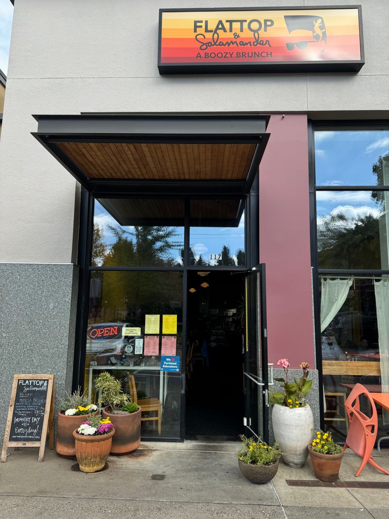 Flattop & Salamander