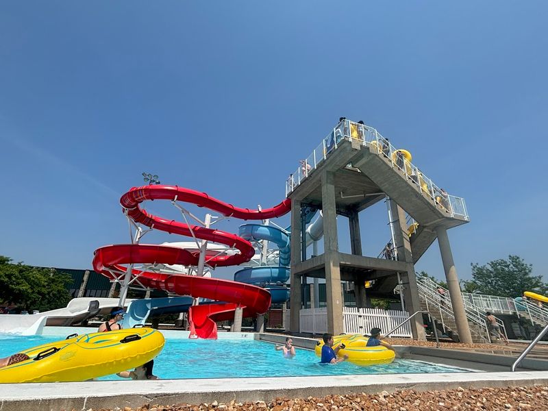 Tinley Park White Water Canyon Water Park, Tinley Park