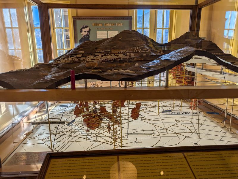 Tiny Mine Models Show What Was Happening Deep Underground