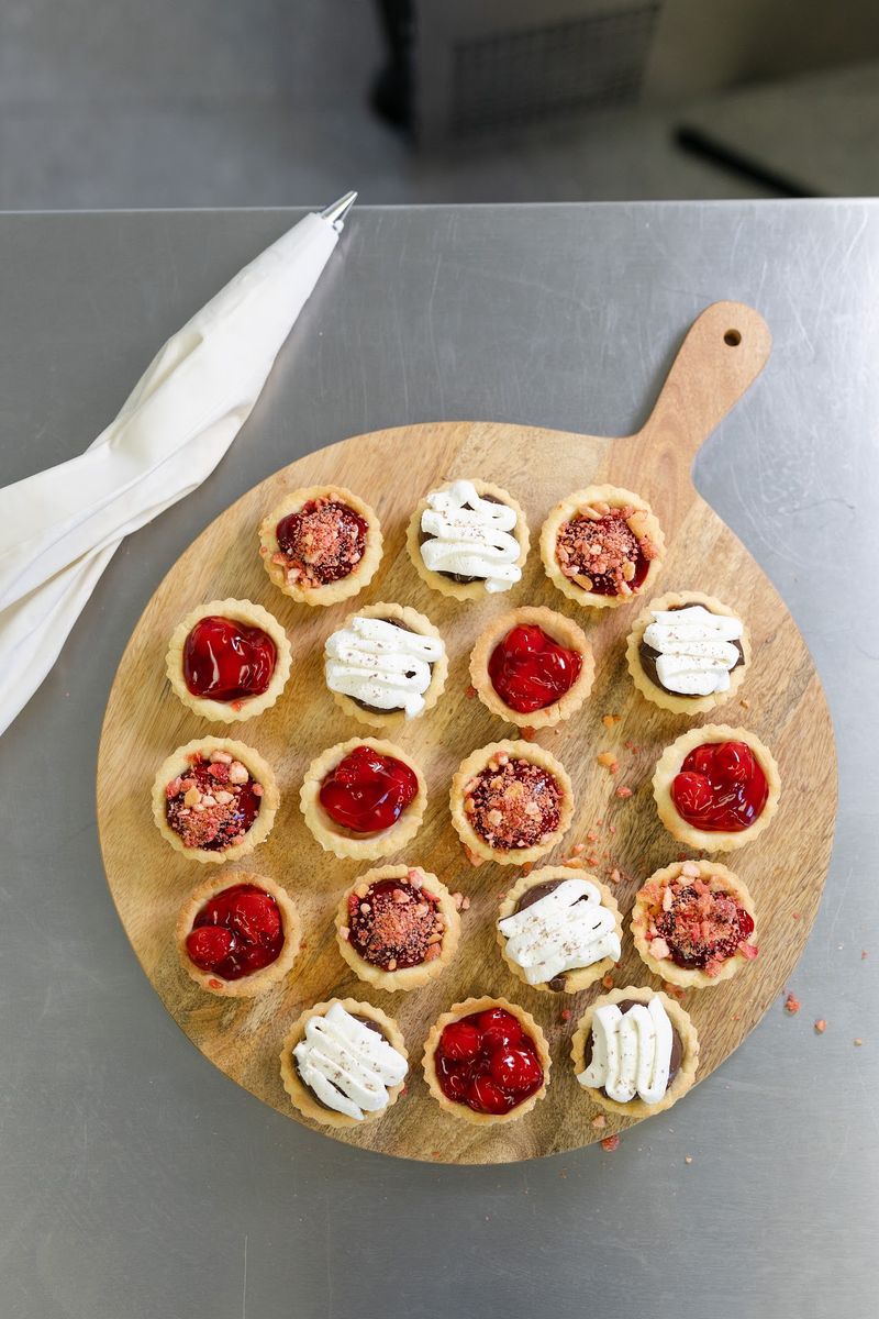 Tiny Tarts Make Choosing Just One Totally Unnecessary Tiny Tarts Make Choosing Just One Totally Unnecessary