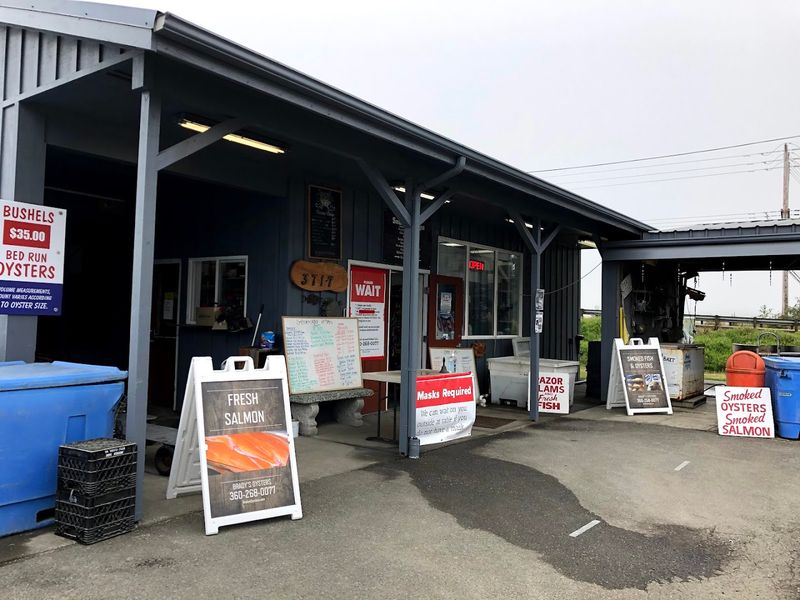 Brady's Oyster & Crab Co.