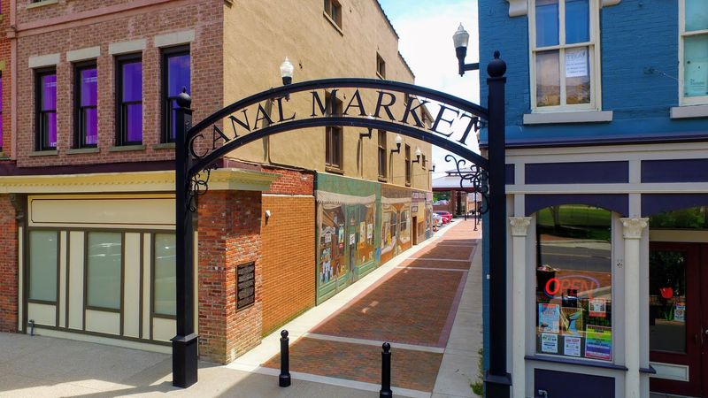 Canal Market District, Newark