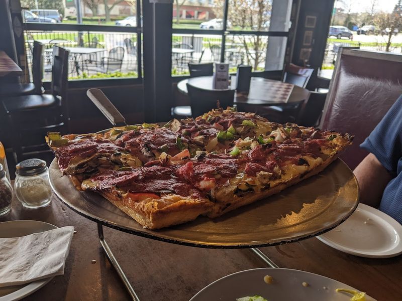 Shield’s Pizza, Troy