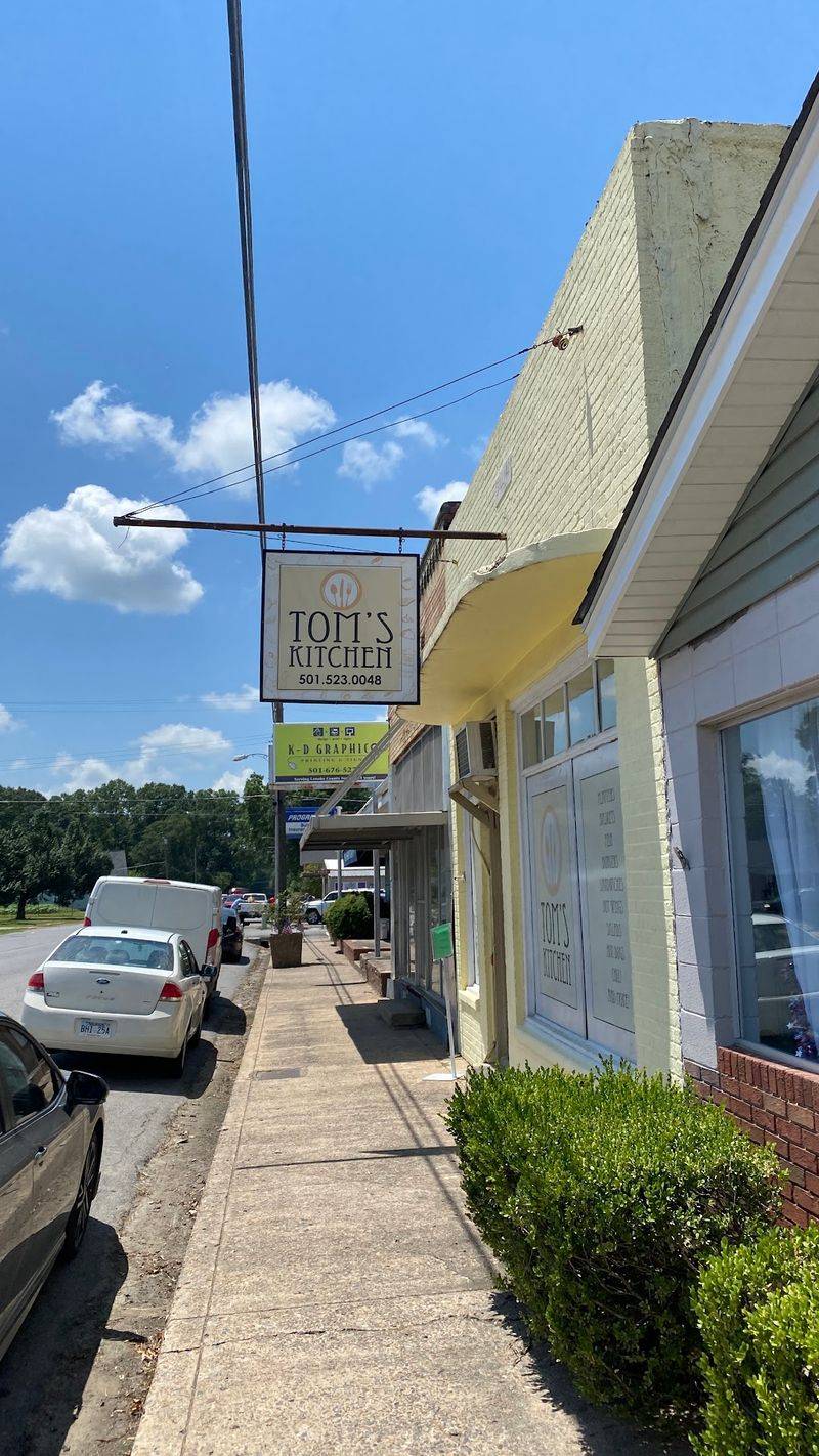 Tom's Kitchen