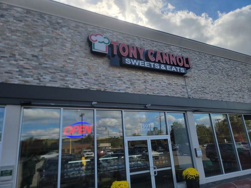 Tony Cannoli Sweets & Eats Tony Cannoli Sweets & Eats